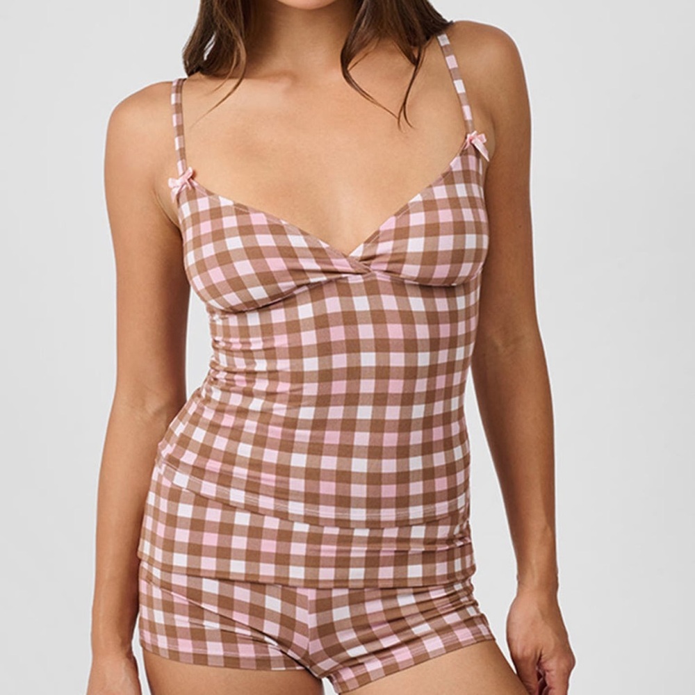 WeWoreWhat crossover pj set size medium